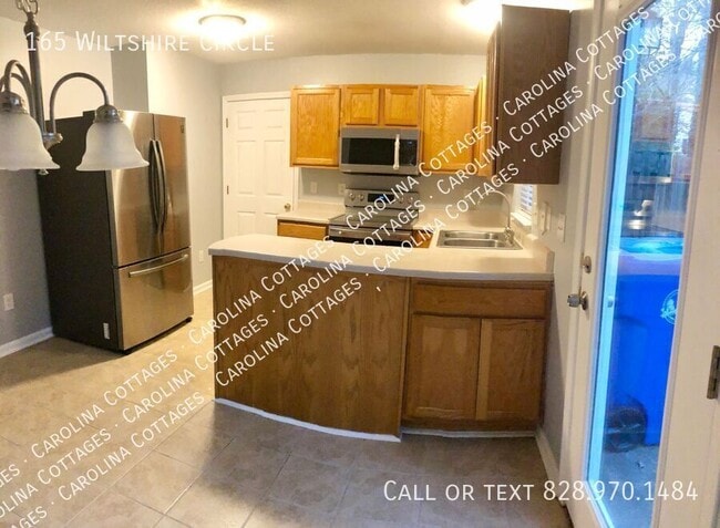 Building Photo - 165 Wiltshire Cir