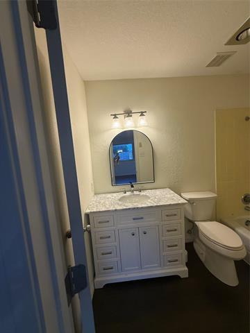 Building Photo - 7135 Cosgrove Dr