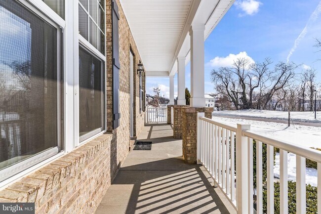 Building Photo - 12600 Coventry Mnr Wy