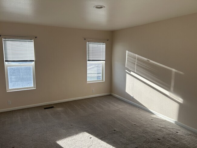 Building Photo - 1911 Sprig Ln