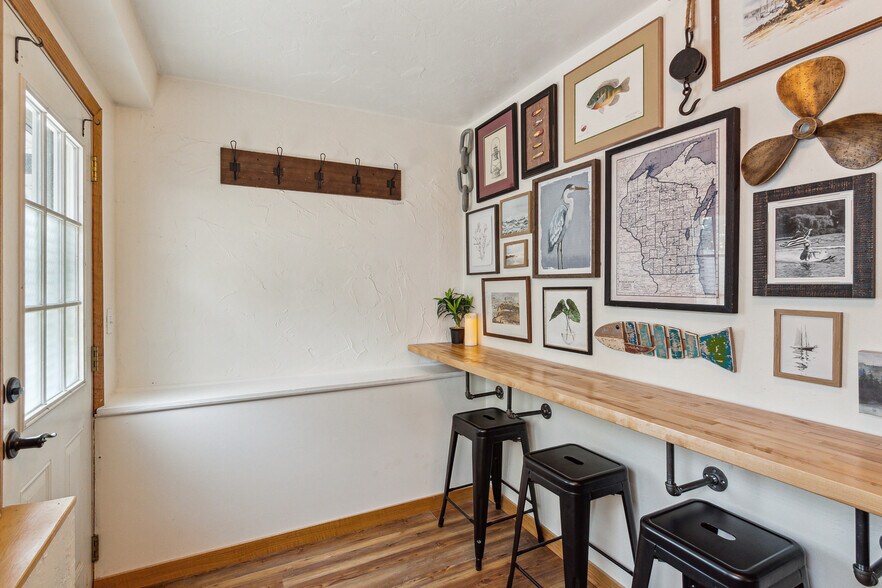 Building Photo - 240 Koshkonong Dr