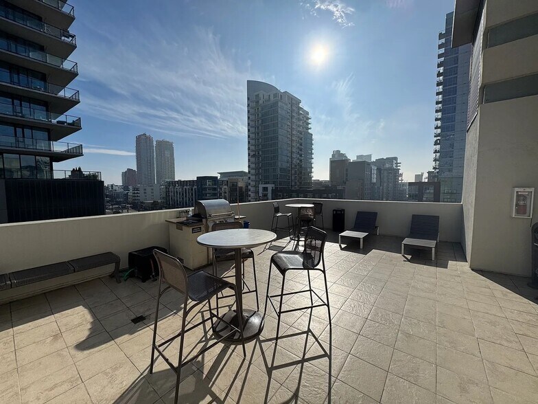 Building Photo - 875 G St