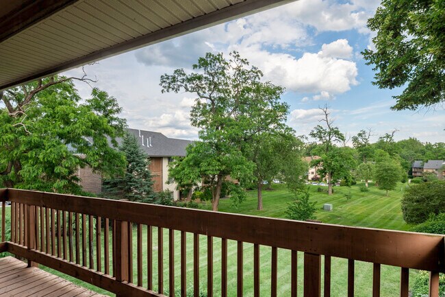 Building Photo - 5019 Green Mountain Cir