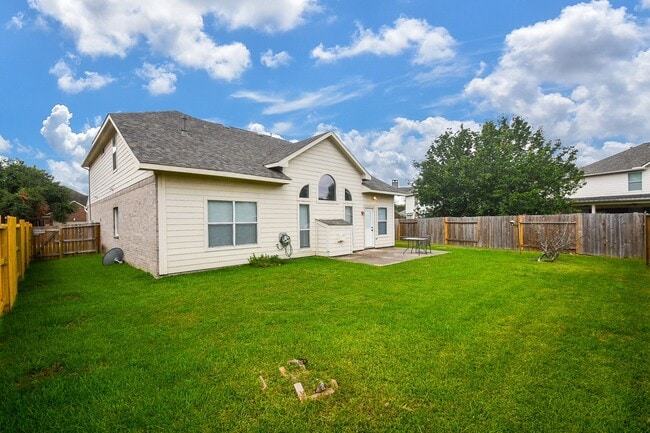 Building Photo - 15114 Snow Hill Ct