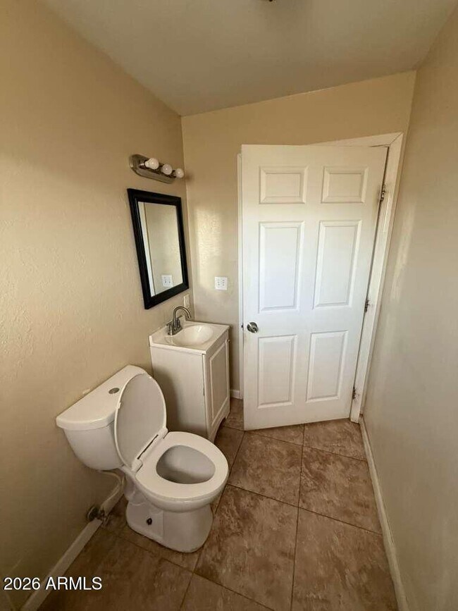 Building Photo - 1955 E 8th St