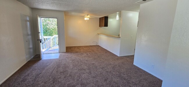 Building Photo - 7240 Sombrilla Ave