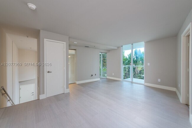 Building Photo - 1428 West Dr