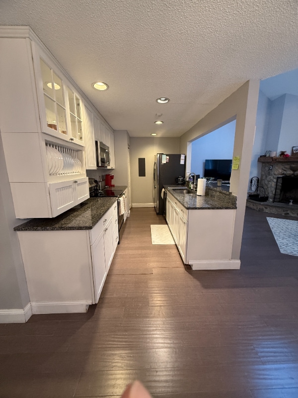 Building Photo - 46 Brewster Cir