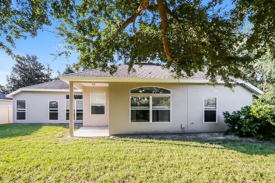 Building Photo - 100 Corral Cir