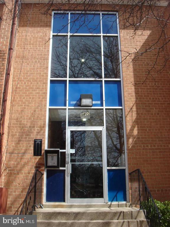 Building Photo - 3400 25th St S