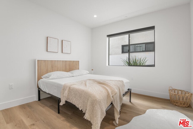 Building Photo - 8326 Blackburn Ave