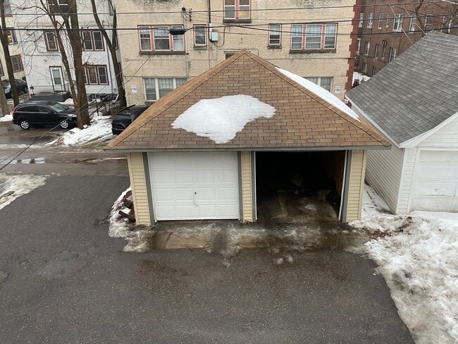 Building Photo - 3136 Lyndale Ave S