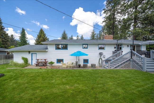 Building Photo - 2504 E 40th Ave