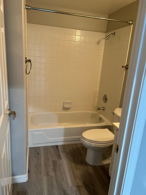 Building Photo - 517 Indian Bluff St