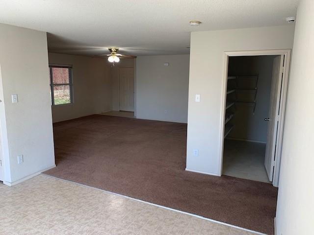 Building Photo - 9929 Blue Bell Dr