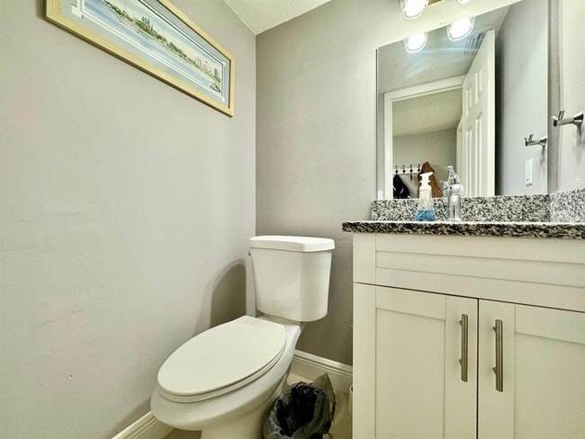 Building Photo - 5216 Tennis Ct Cir