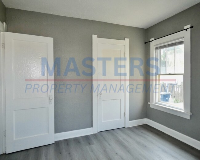 Building Photo - 1702 Hurd St