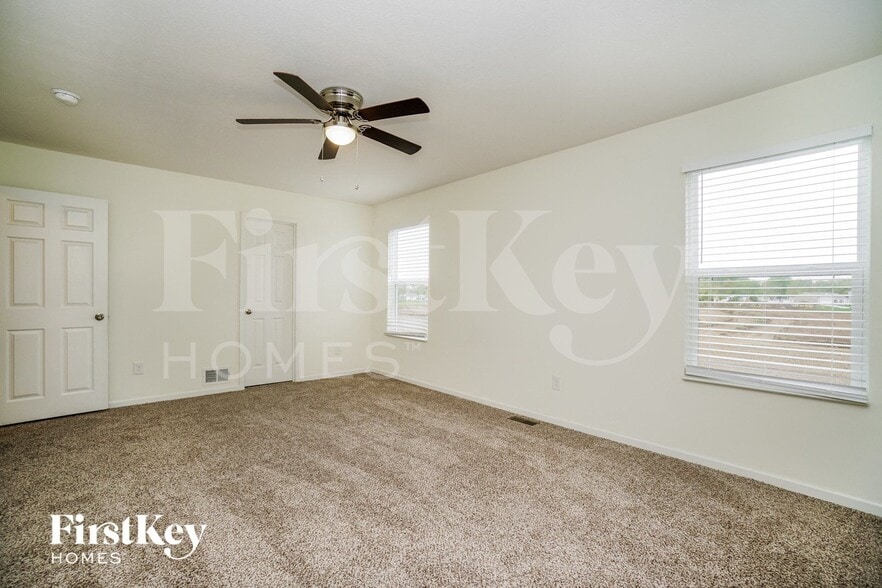 Building Photo - 79 Henderson Ln