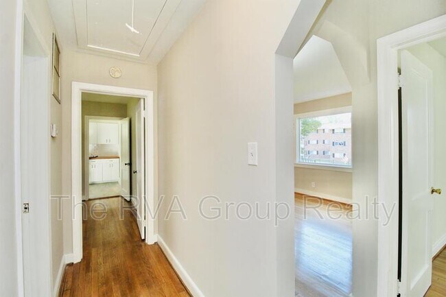 Building Photo - 4607 Bassett Ave