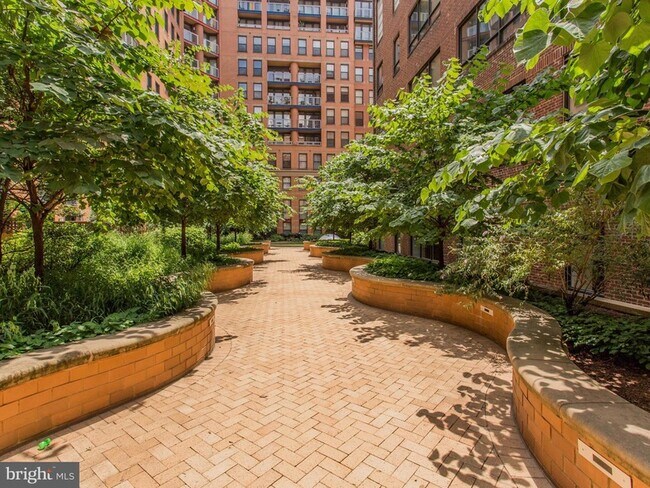 Building Photo - 616 E Street NW Unit 1007