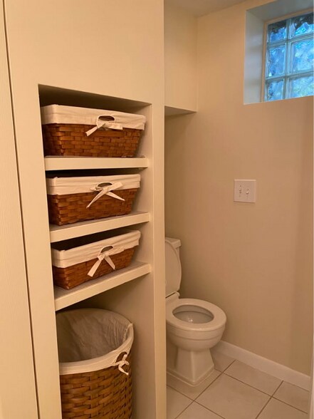 Building Photo - 2432 Burns Ave