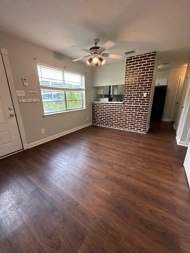 Building Photo - 7305 S Gessner Rd