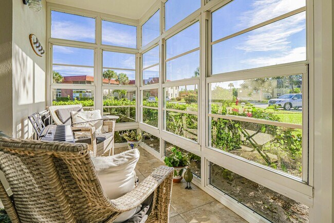 Building Photo - 73 Royal Oak Ct