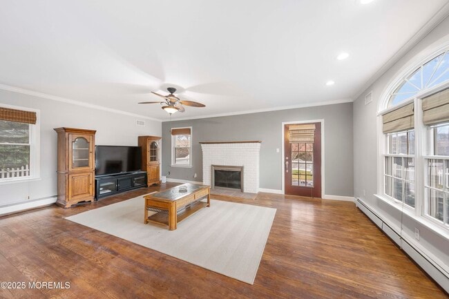 Building Photo - 146 Bath Ave