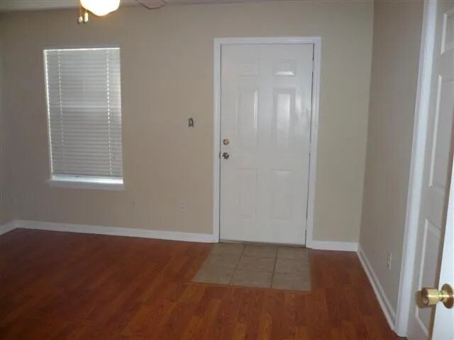 Building Photo - 2525 Hartsfield Rd