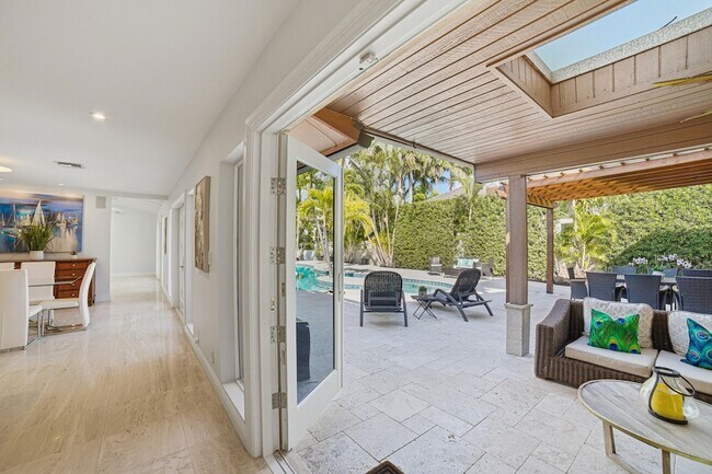 Building Photo - 2519 Barcelona Dr