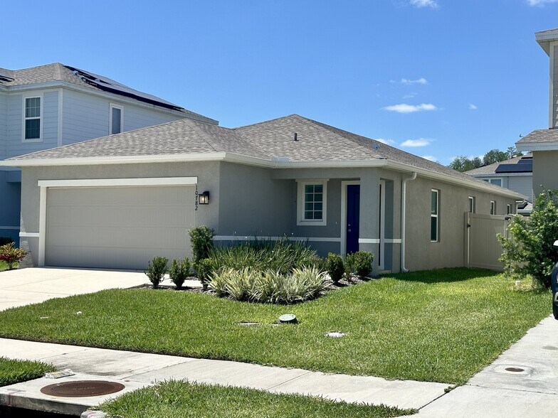 Building Photo - 10782 Old Sycamore Loop