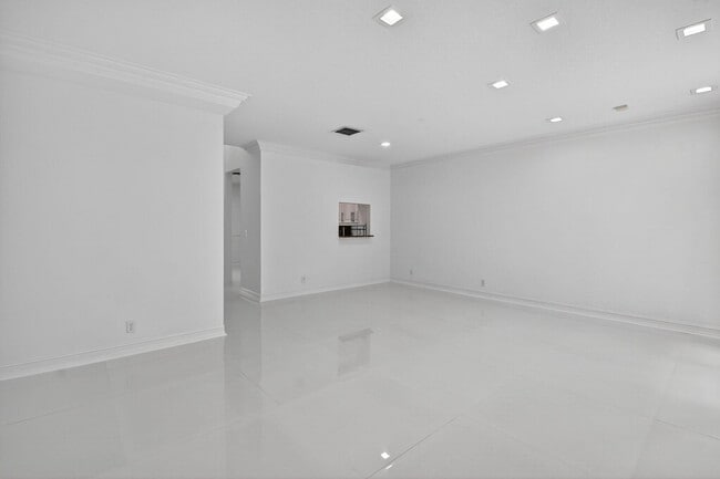 Building Photo - 16081 Poppy Seed Cir