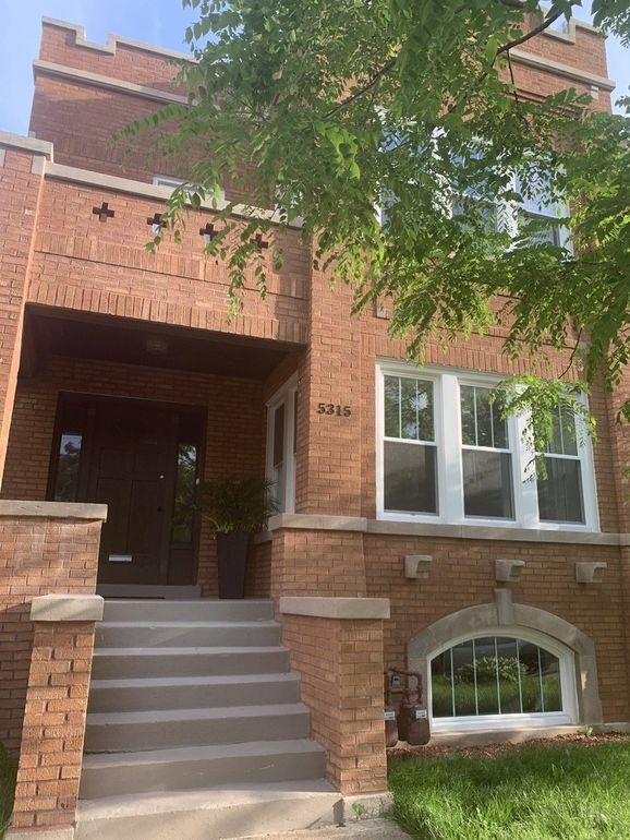 Building Photo - 5315 W Montrose Ave