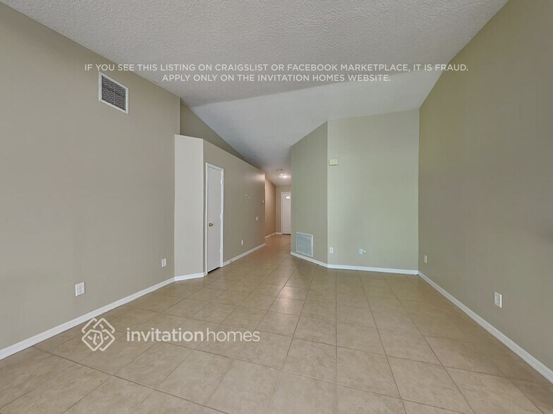 Building Photo - 4709 Rockingchair Dr