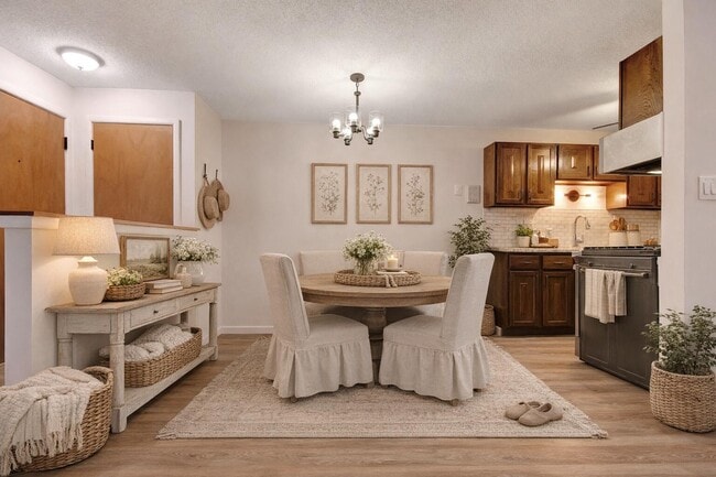 Building Photo - 1321 W Main St