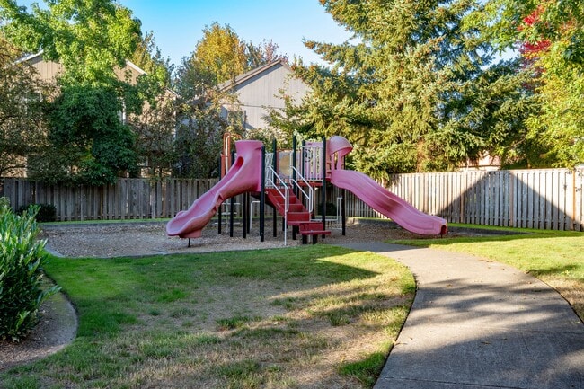 Building Photo - 7588 NE Curtis Ct