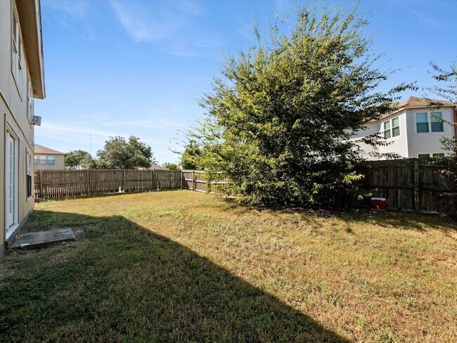 Building Photo - 1237 McCary St