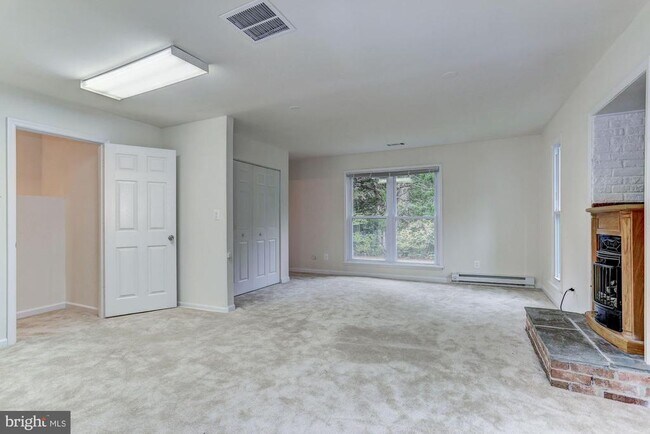 Building Photo - 13715 Orlando Rd