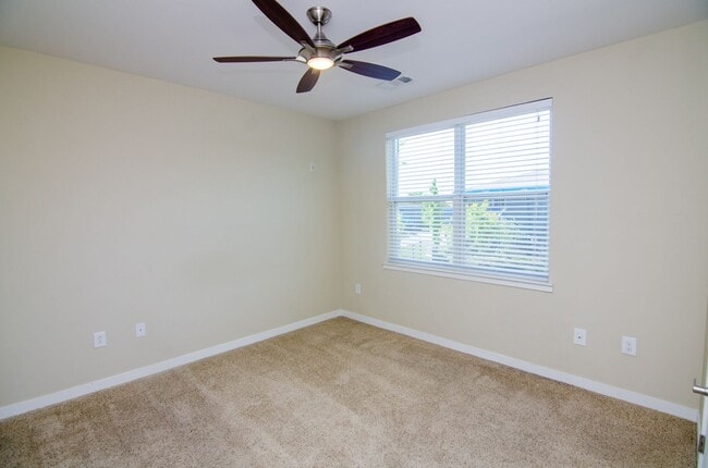 Building Photo - Chic East Nashville Two Bedroom Loft