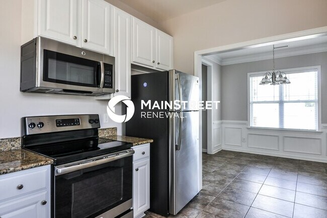Building Photo - 4 Bedroom Pet-Friendly Home in Clayton, NC with Main Street Renewal