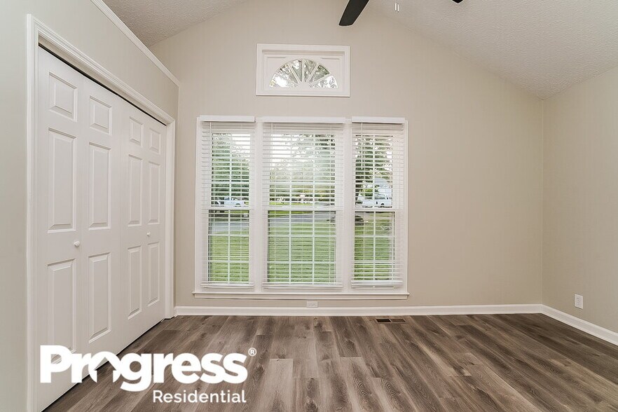 Building Photo - 103 Silver Maple Ct