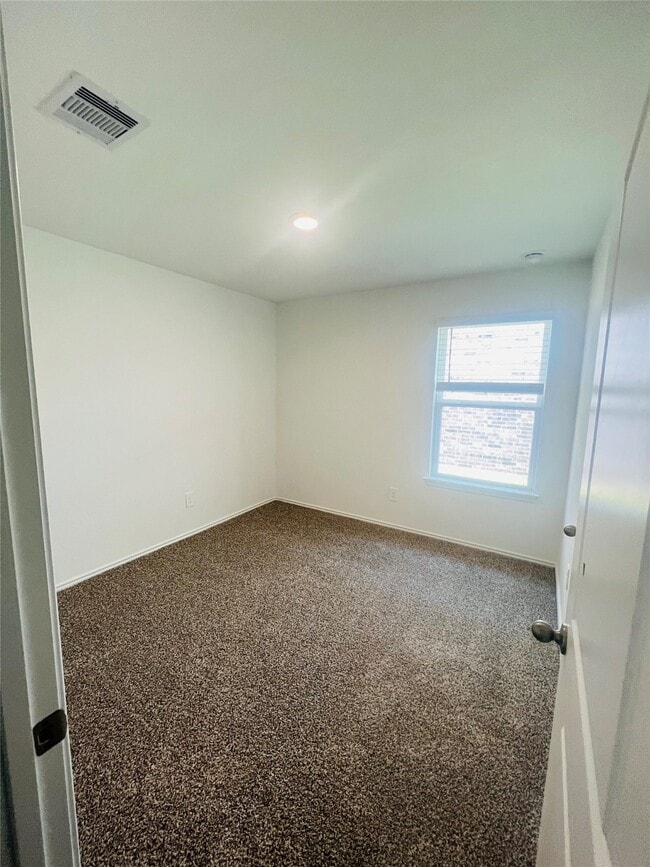 Building Photo - 5211 Mossdale Blf Ln