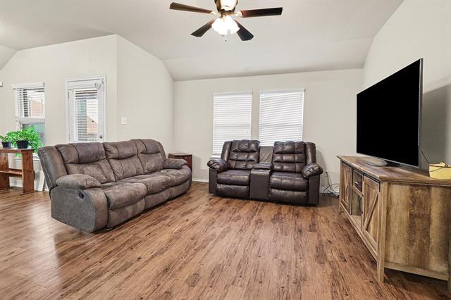 Building Photo - 101 Pony Ct