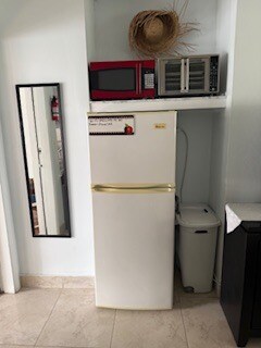 Building Photo - 36 SE 5th St