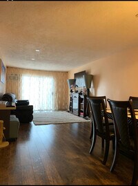 Building Photo - 379 Huse Rd