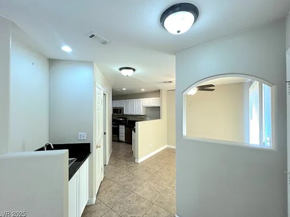 Building Photo - 508 Fragrant Orchard St