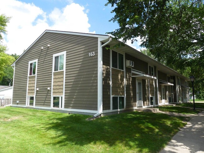 Building Photo - Sandpiper Townhomes