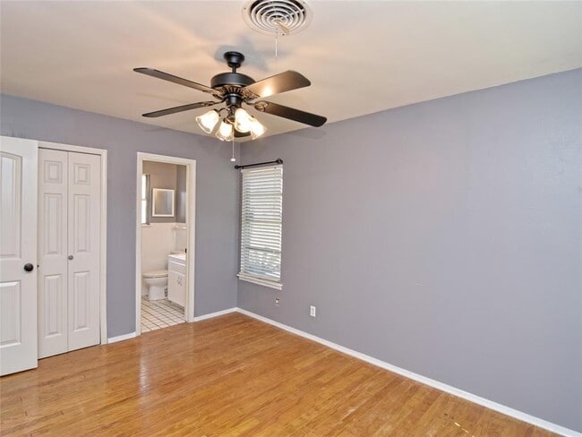 Building Photo - 5300 Middale Ln