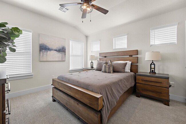 Building Photo - 6209 Dumfries Ln