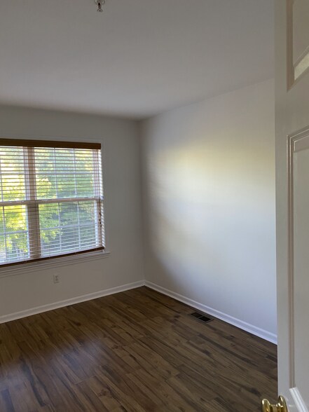 Bedroom 2 - 2916 Barclay Way